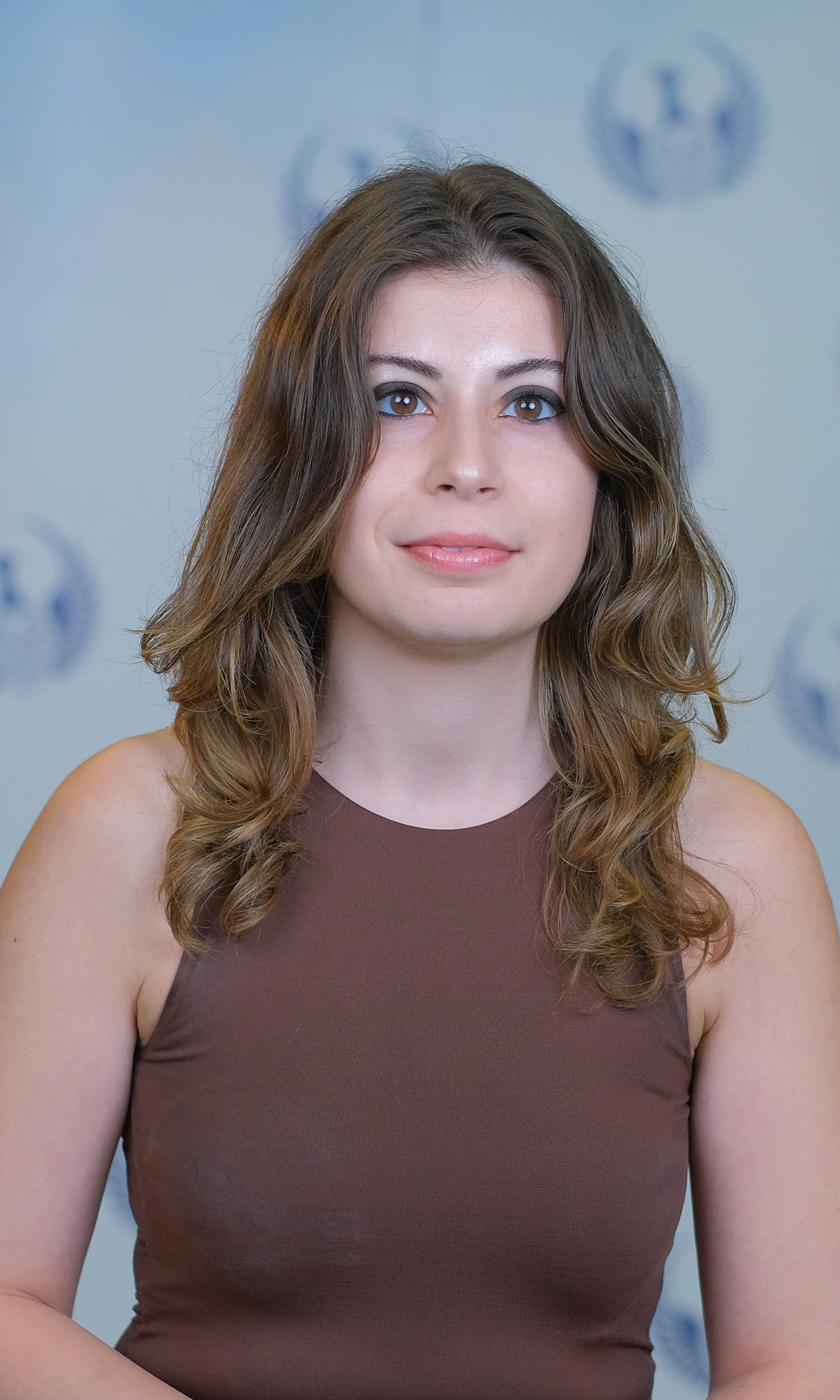 ECE NUR YÜKSEL